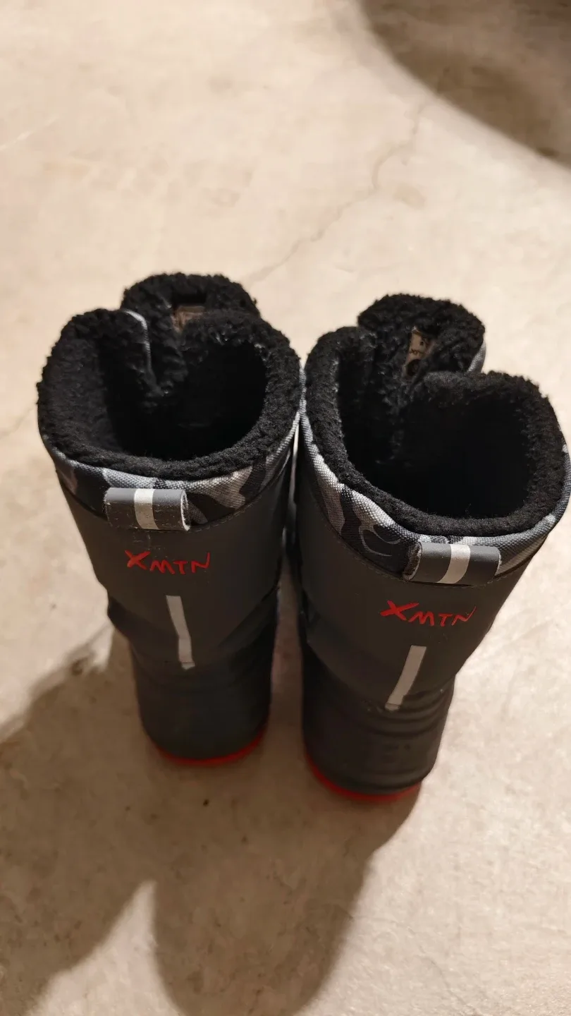 XMTN Winter Boots - Size 3 image indicator(4)