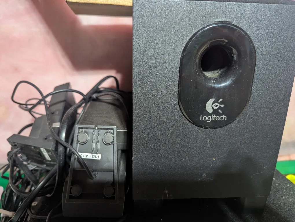 Logitech Speaker System