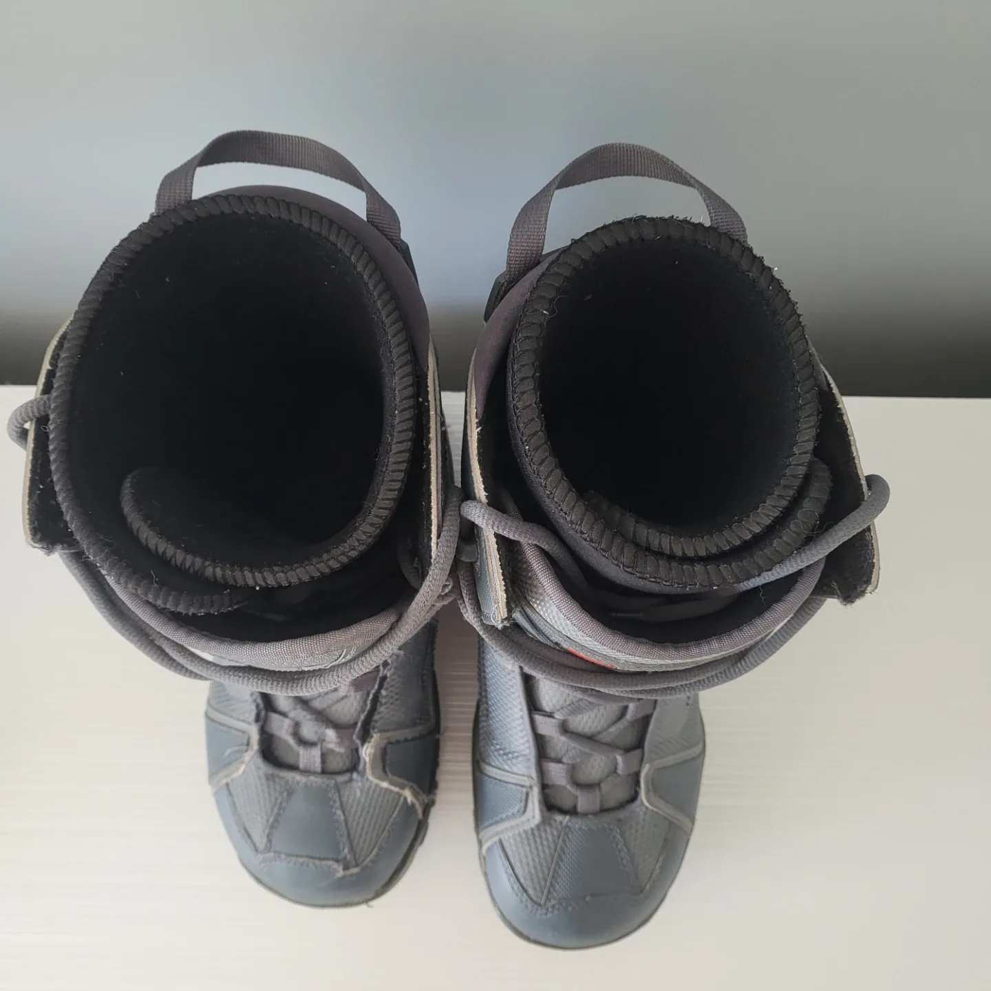 Gently Used! Comfortable Snowboarding Boots- Quick Pickup!🚀 image indicator(7)