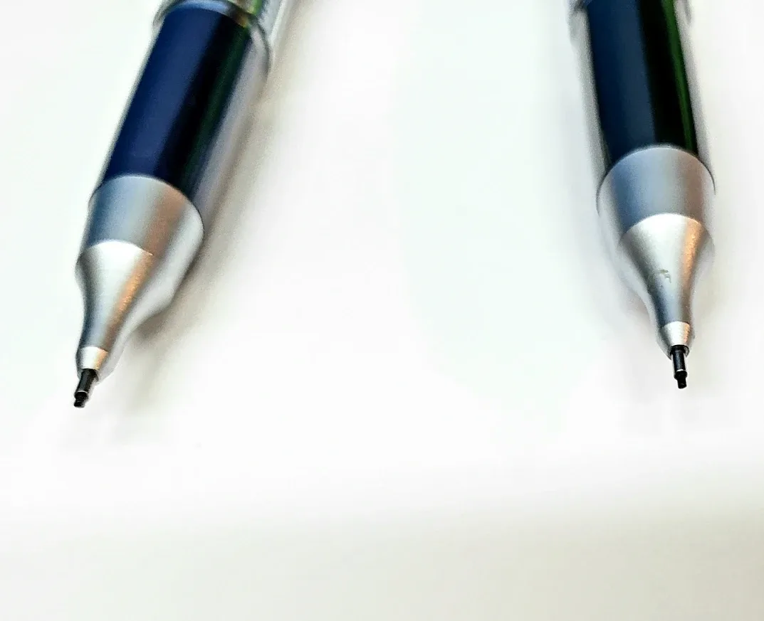 Pentel Kerry Mechanical Pencils - Black (0.5mm) & Blue (0.7mm) image indicator(7)