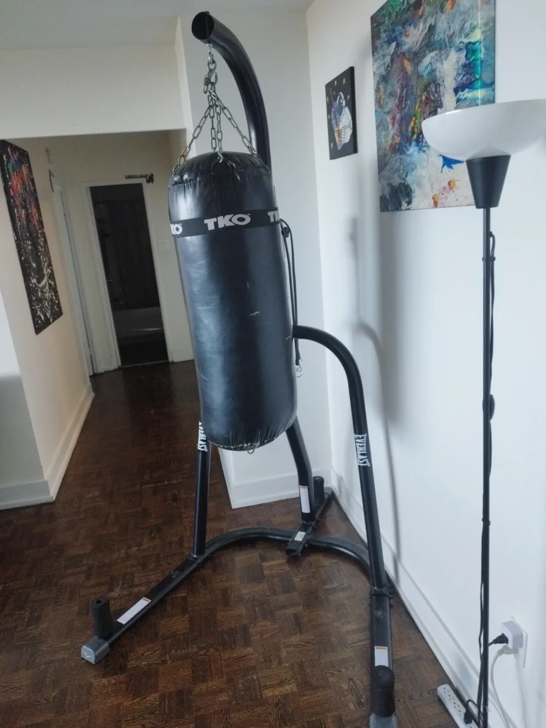 TKO Technical Knockout Heavy Punching Bag with Stand image indicator(3)