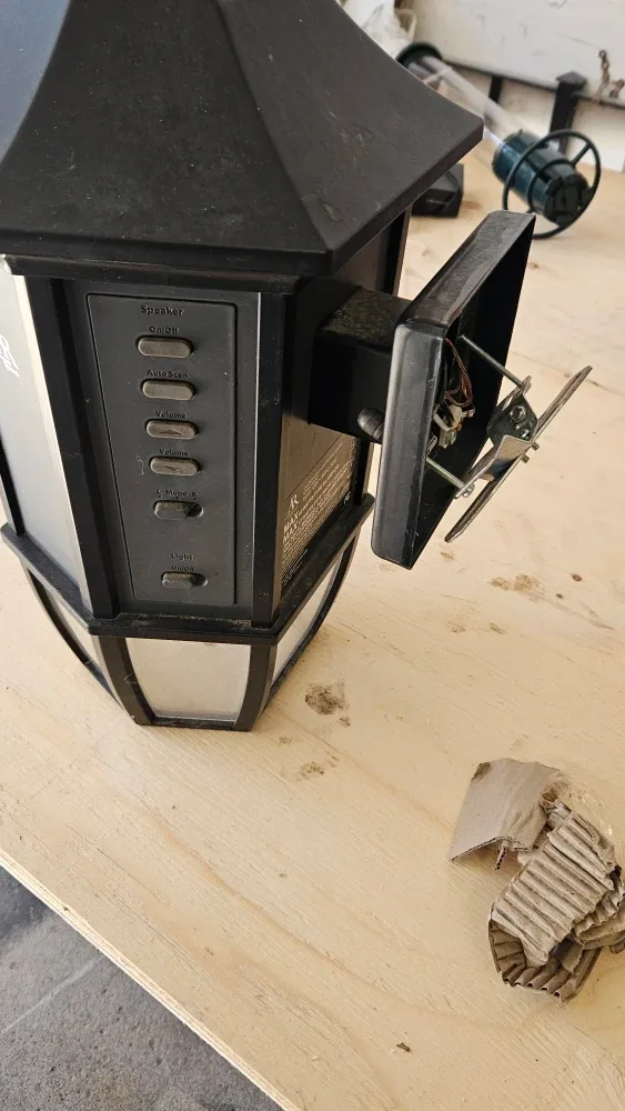 Lamp Radio - Speaker