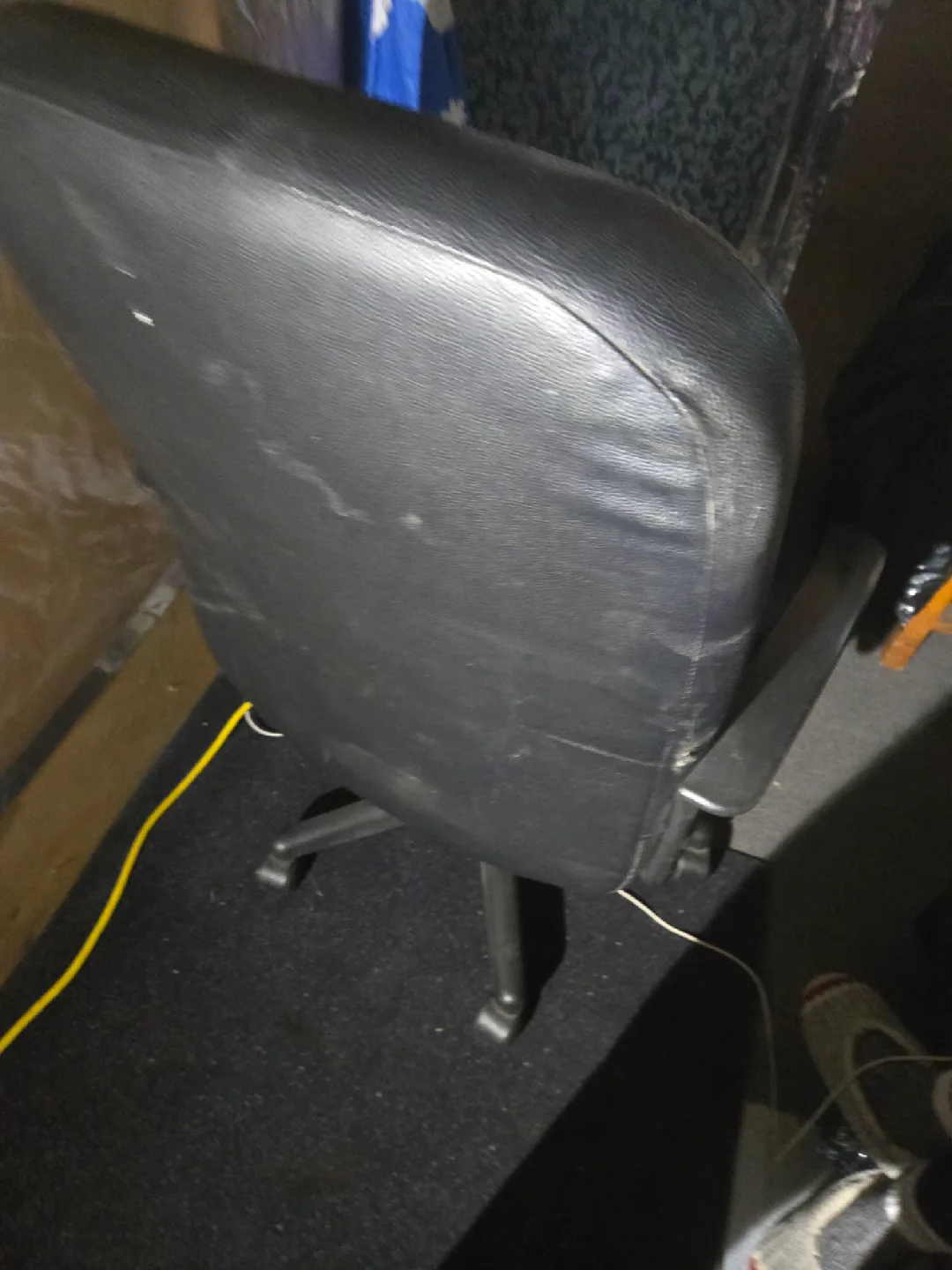 Black Office Chair image indicator(2)
