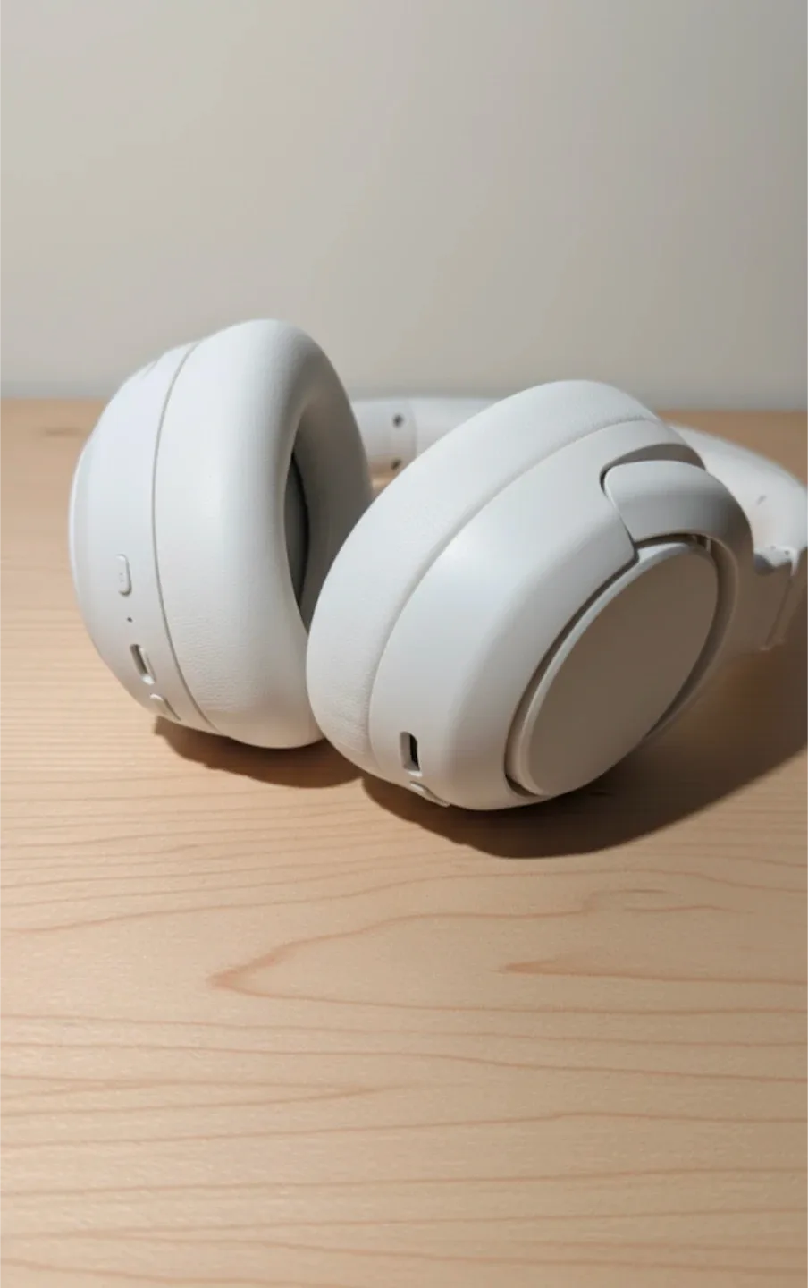 Edifier W820NB Wireless Headphones ANC pro- White image indicator(4)