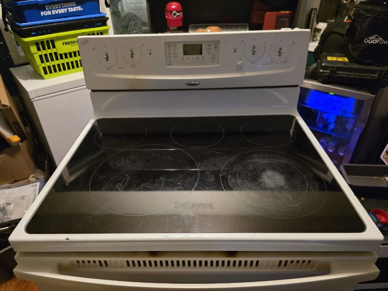Whirlpool Electric Range Stove - photo 3