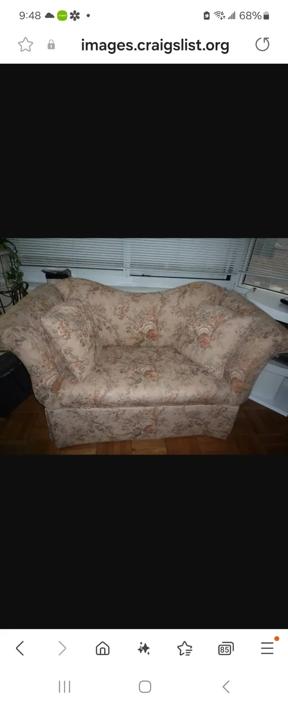 Floral Pattern Sette