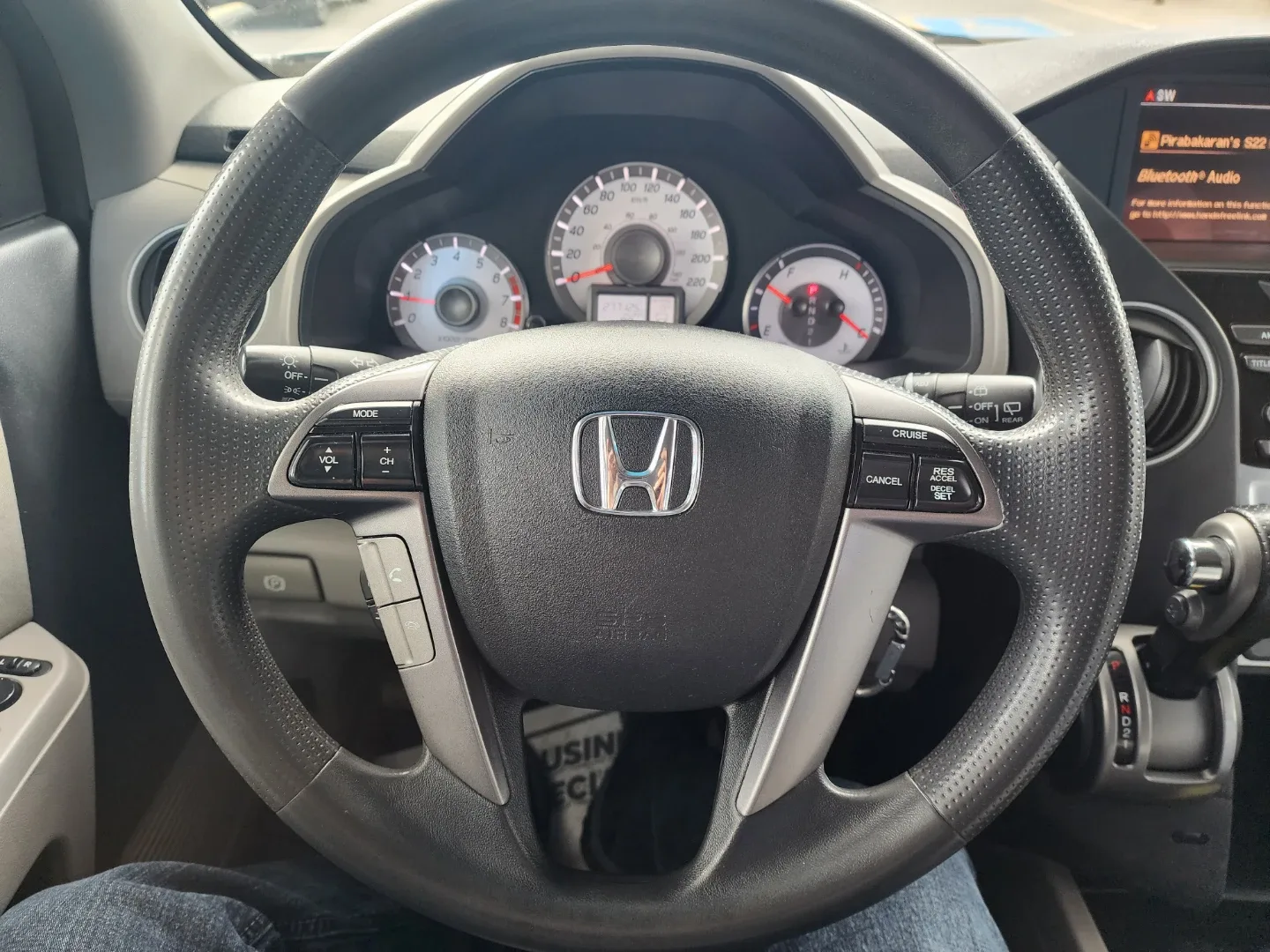 2013 Honda Pilot SUV - Silver image indicator(9)