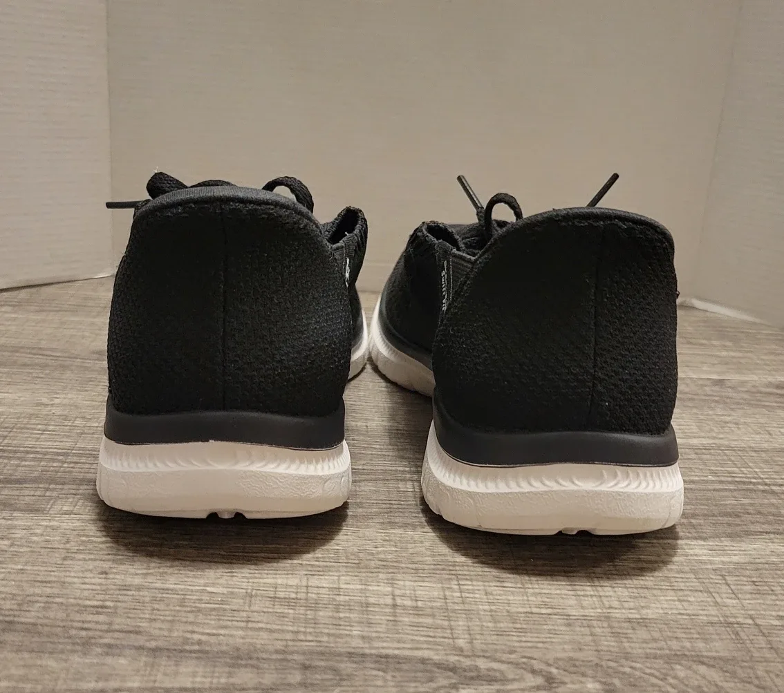 Skechers Swift Fit Women's 7.5 Black Sneakers image indicator(4)