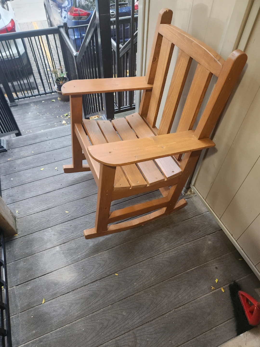 Wooden Rocking Chair - photo 4