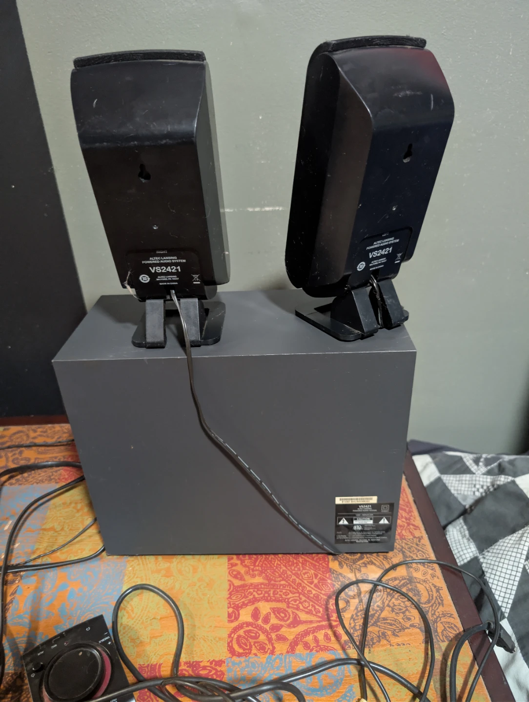 Altec Lansing VS2421 Computer Speaker System and Subwoofer - photo 3