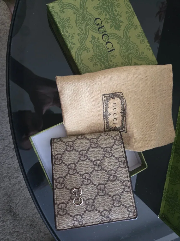 Gucci Marmont Mini Shoulder Bag & Wallet image indicator(2)