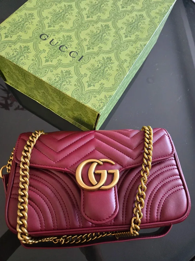 Gucci Marmont Mini Shoulder Bag & Wallet image indicator(3)