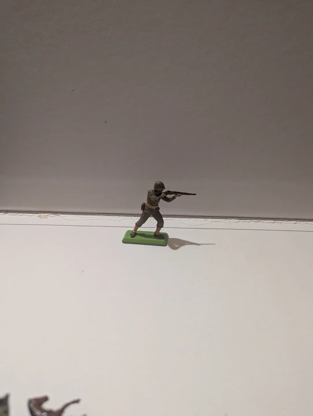 Britains LTD Deetail Soldier image indicator(2)