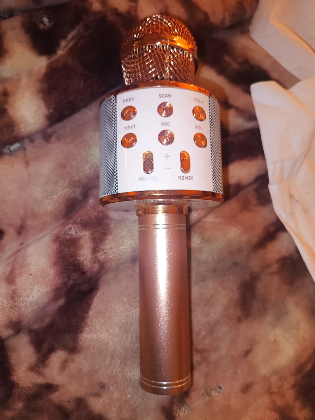 Wireless Karaoke Microphone - Rose Gold