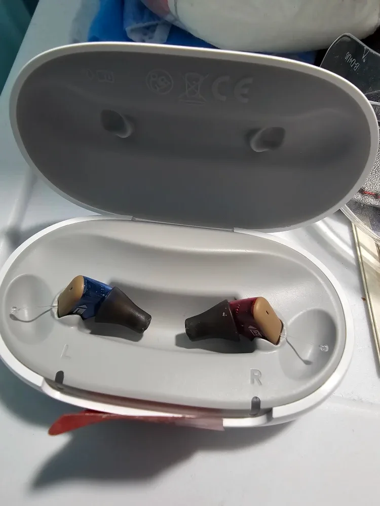 Signia Silk C&G IX Hearing Aids - Like New! image indicator(4)