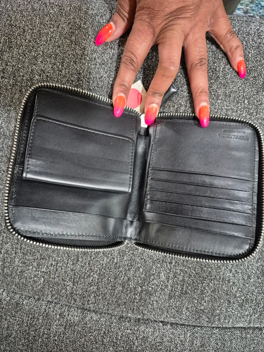 Bottega Veneta Black Wallet image indicator(4)