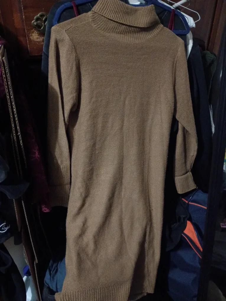 🥦 Tan Knitted Turtleneck Midi Dress