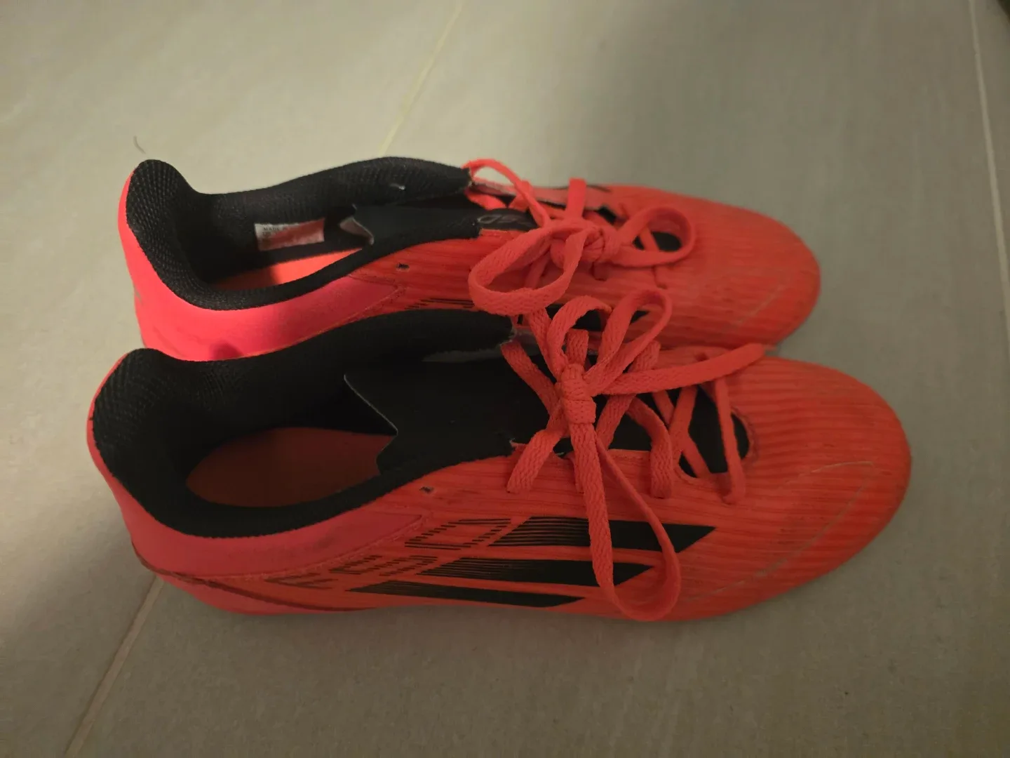 Adidas F50 Indoor Soccer Shoes image indicator(2)