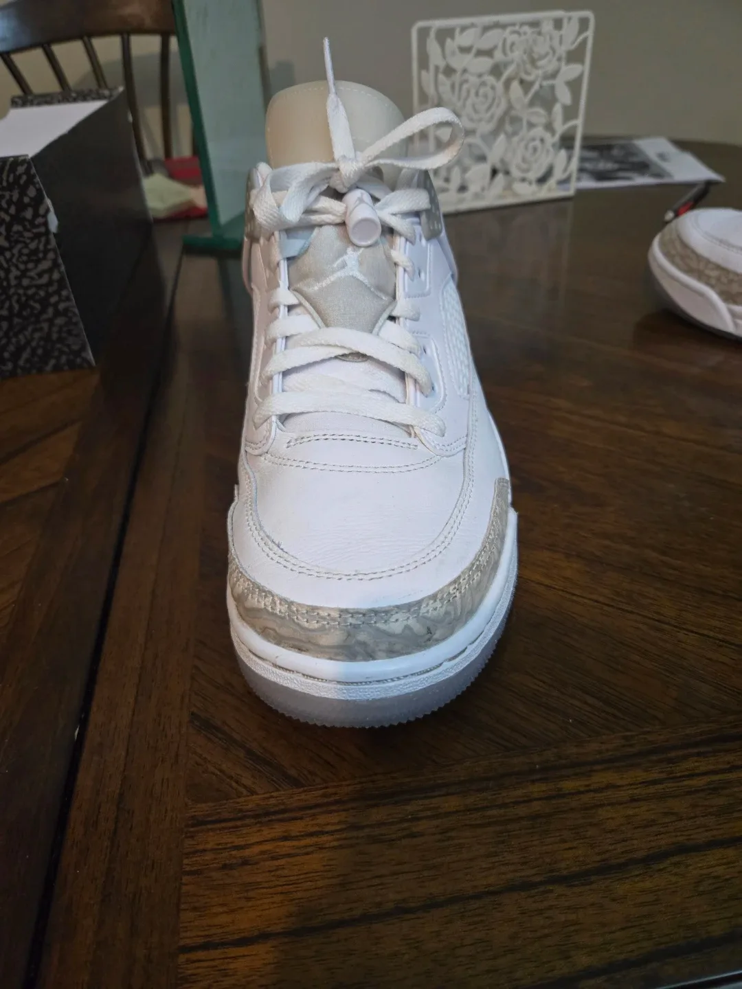 Air Jordan 3 Retro Low White Cement Grey image indicator(4)