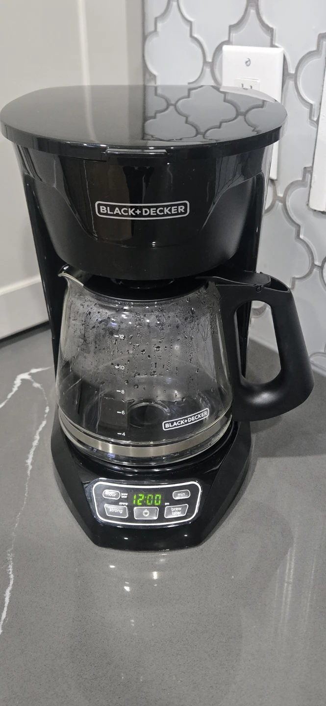Black+Decker 12-Cup Programmable Coffeemaker - photo 2