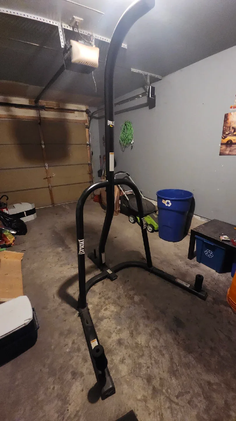 Everlast Heavy Bag Stand image indicator(3)