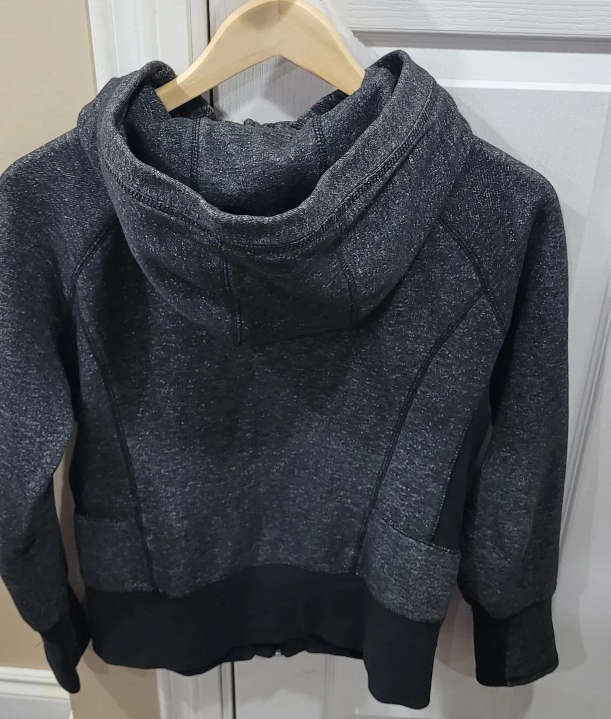 Lululemon Scuba Hoodie image indicator(3)