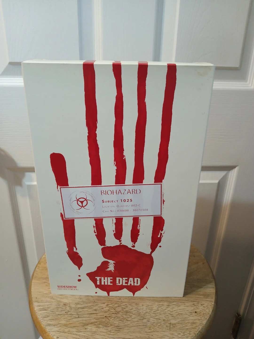 Sideshow Collectibles The Dead Biohazard Figure Box