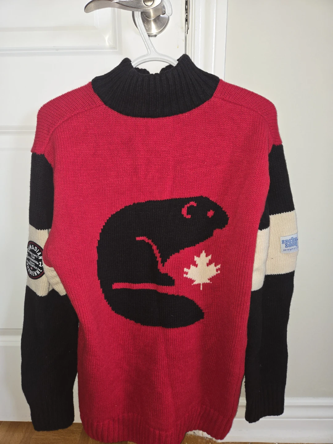 Hudson's Bay 2014 Paralympic Team Canada Sweater - Men Small - photo 4