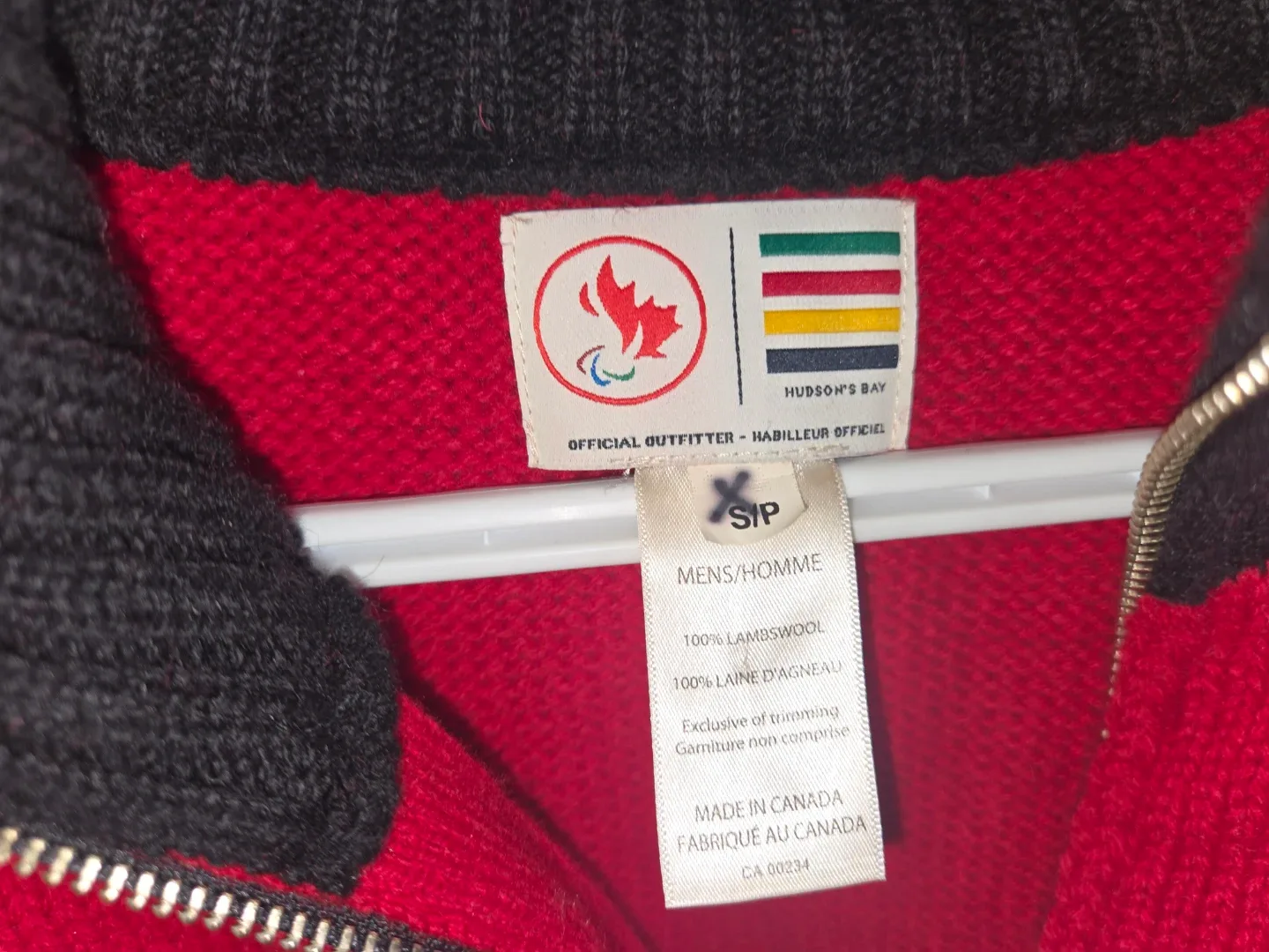 Hudson's Bay 2014 Paralympic Team Canada Sweater - Men Small image indicator(7)