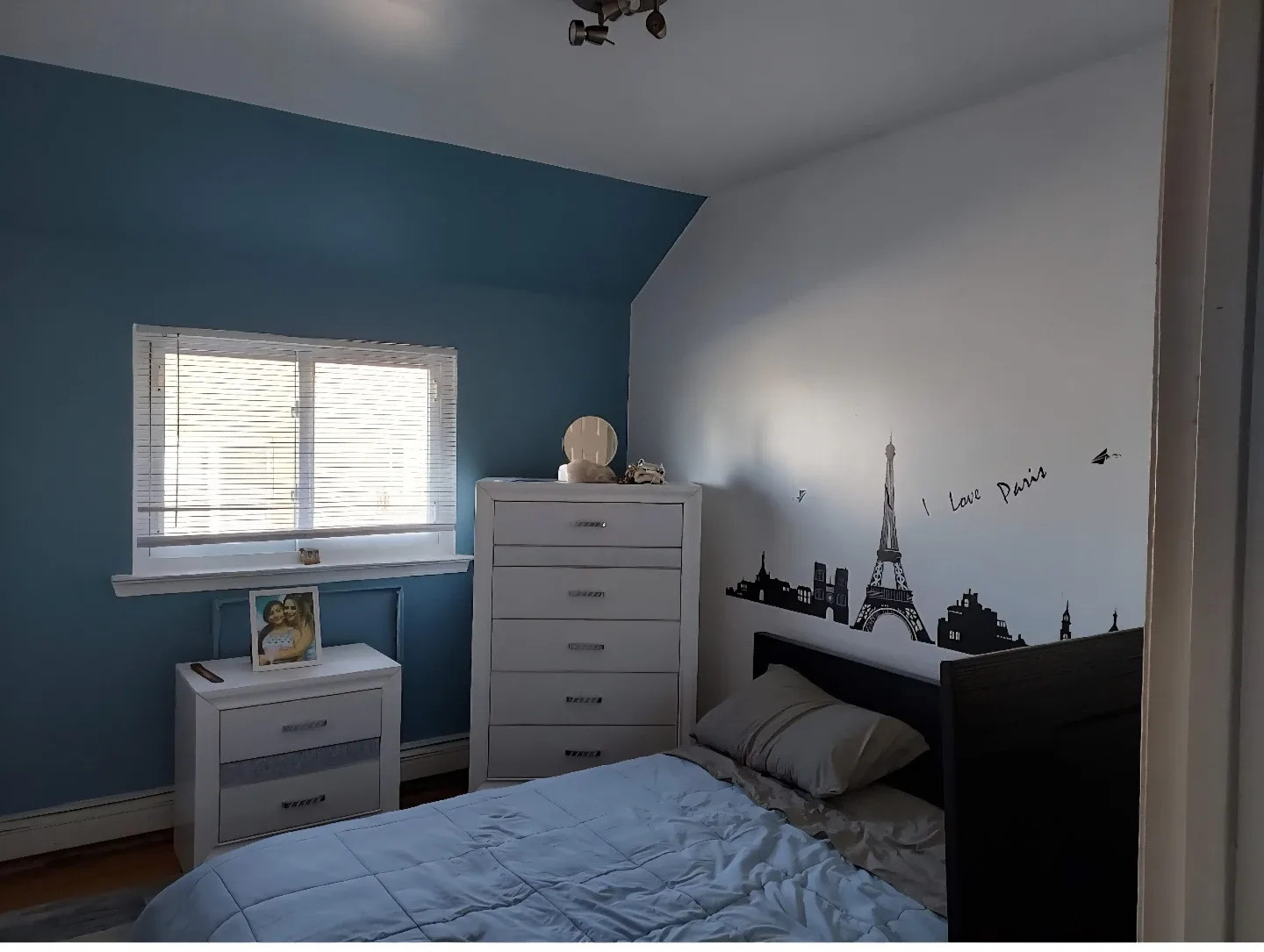 Room for rent image indicator(7)