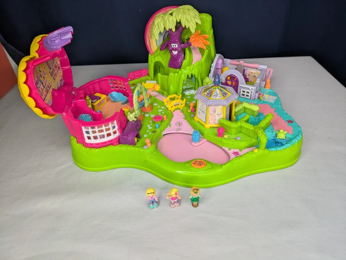 1997 Polly Pocket "Magical Movin' Fairyland" image indicator(2)