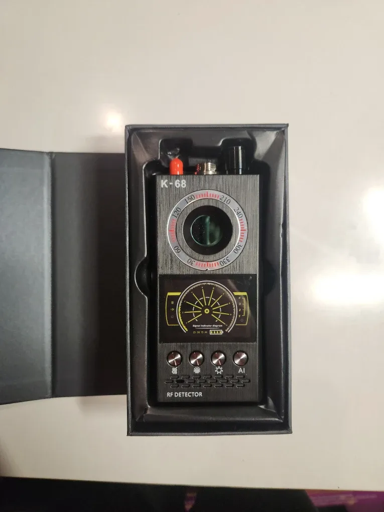 K-68 Hidden Camera Detector - Like New! image indicator(2)
