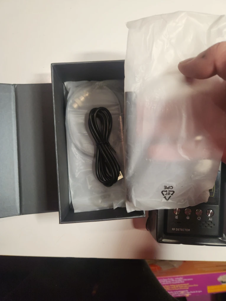 K-68 Hidden Camera Detector - Like New! - photo 3