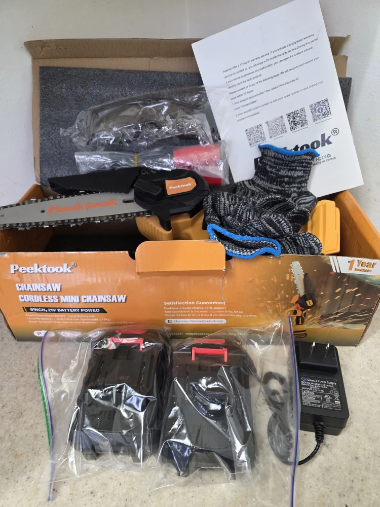 PeekTook Cordless Mini Chainsaw - NEW in box - photo 5