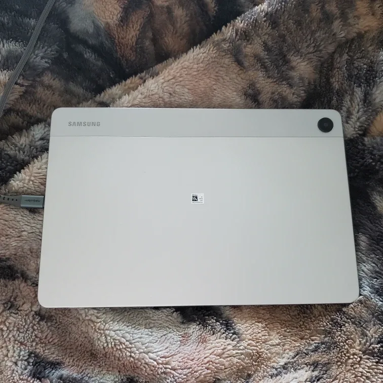 Samsung Tablet - Great Condition image indicator(2)