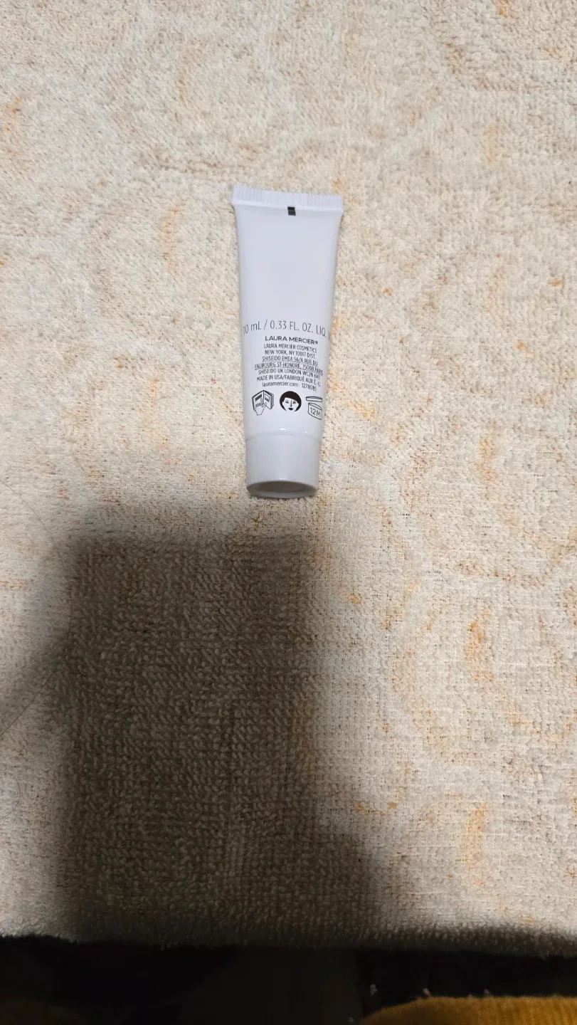 Laura Mercier Pure Canvas Hydrating Primer - 10mL image indicator(5)