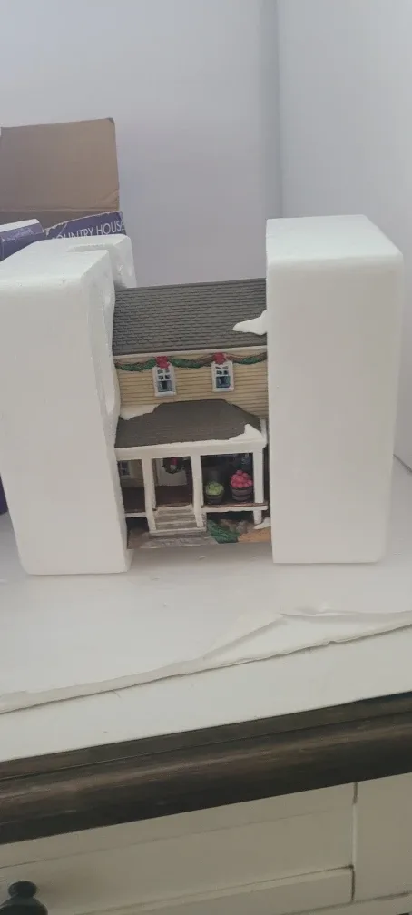 Christmas Village Lighted House image indicator(9)