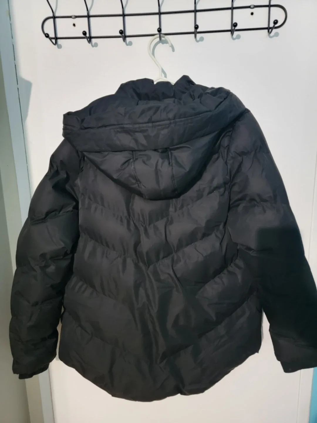 Black Puffer winter Jacket - Size L image indicator(4)