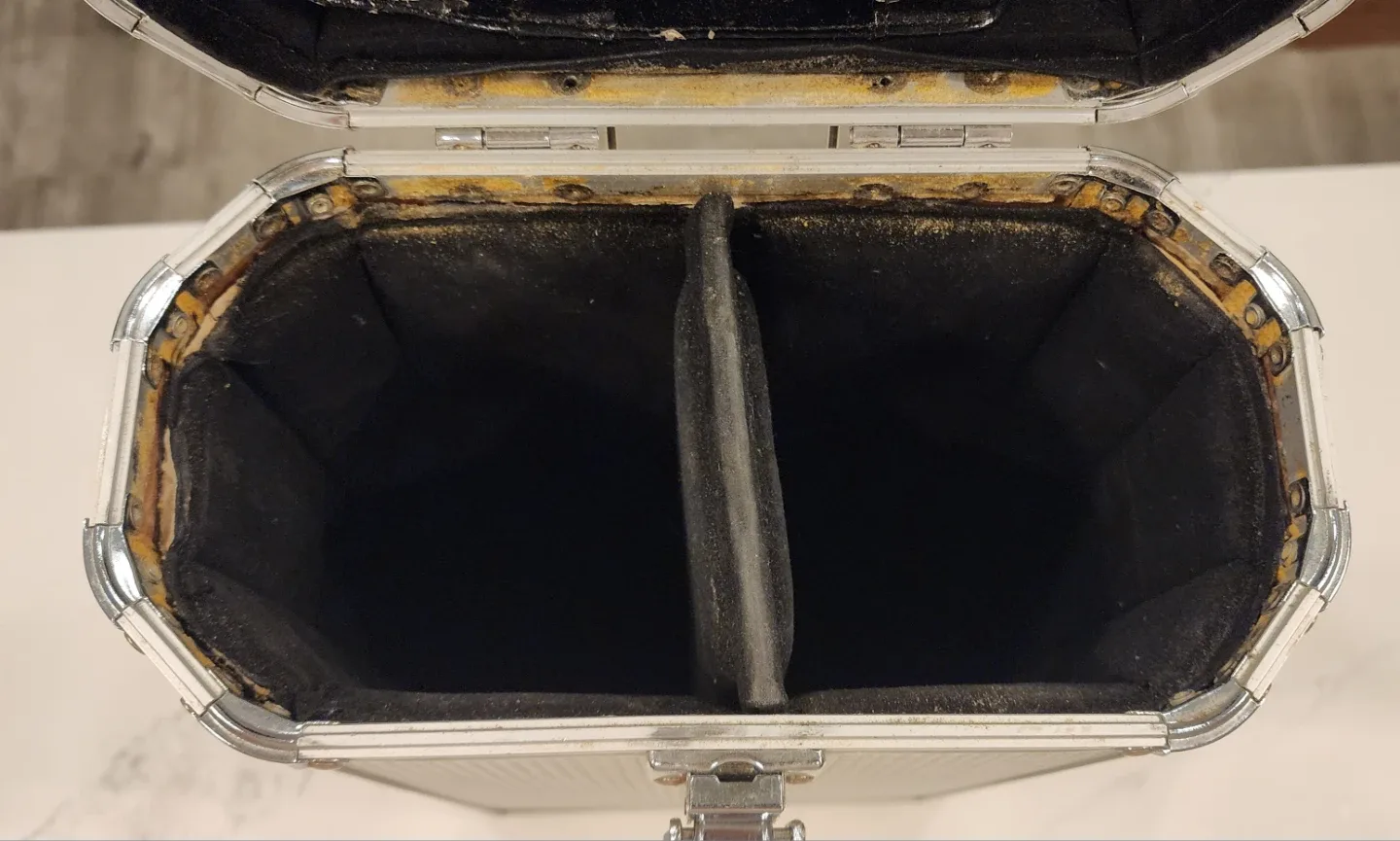 Aluminum Wine Case 2btl image indicator(6)