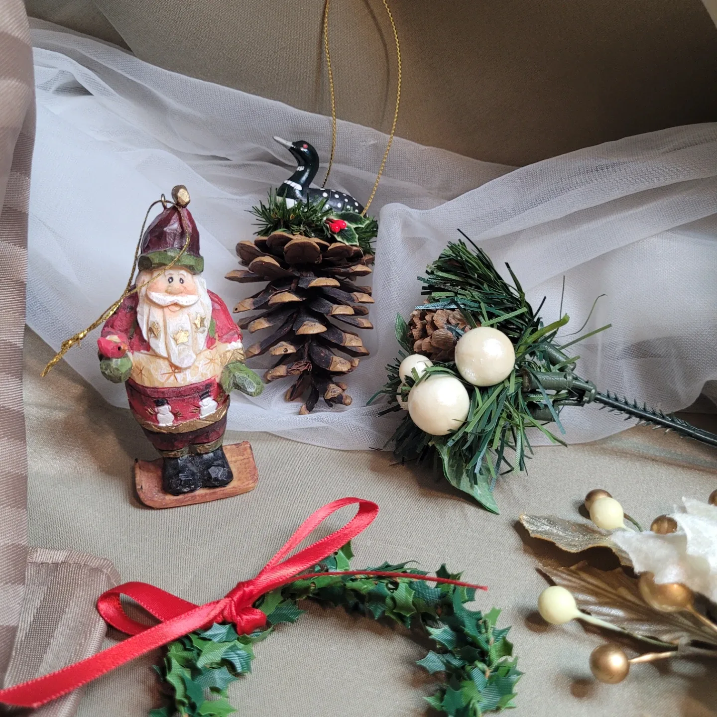 Mix Misc lot of 10 Holiday Christmas Ornaments Decoration image indicator(3)