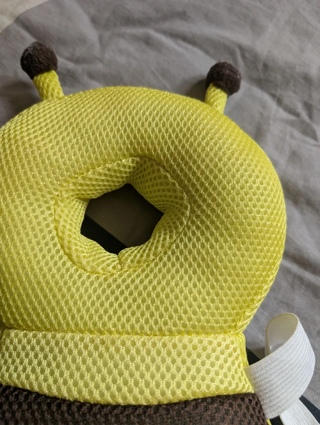 Bee-shaped Head and Back Protector  - Yellow/Brown image indicator(3)