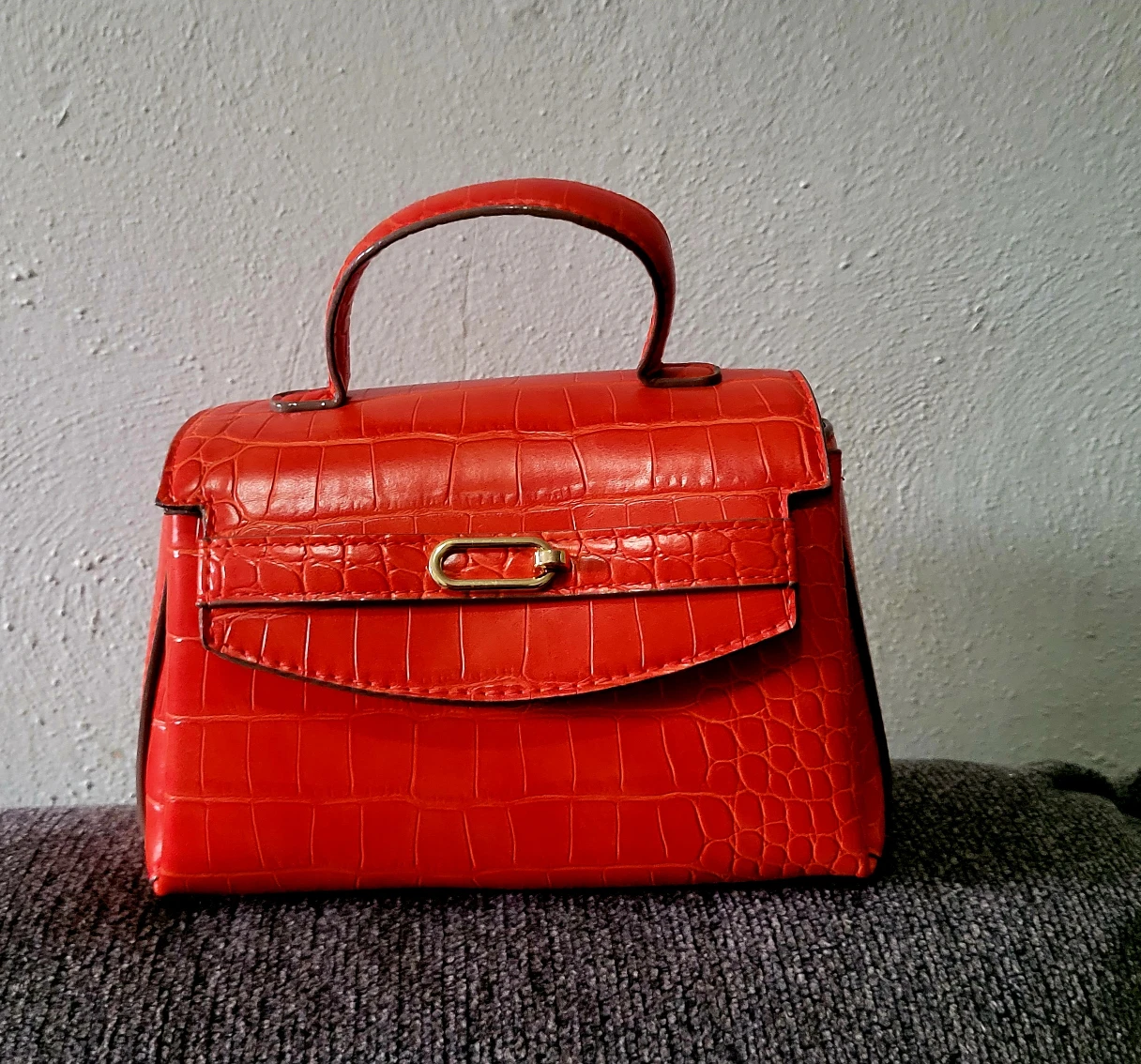 Red Croc Embossed Top Handle Bag - photo 5