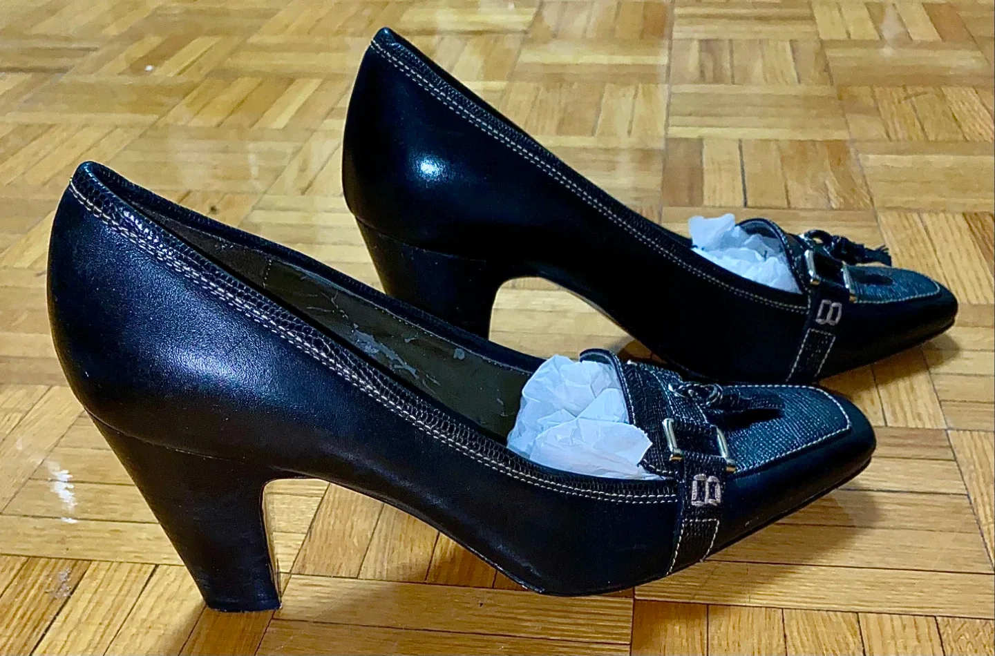 Women Boots and Shoes. Size: 9.5 - Brand New in Box!! image indicator(5)