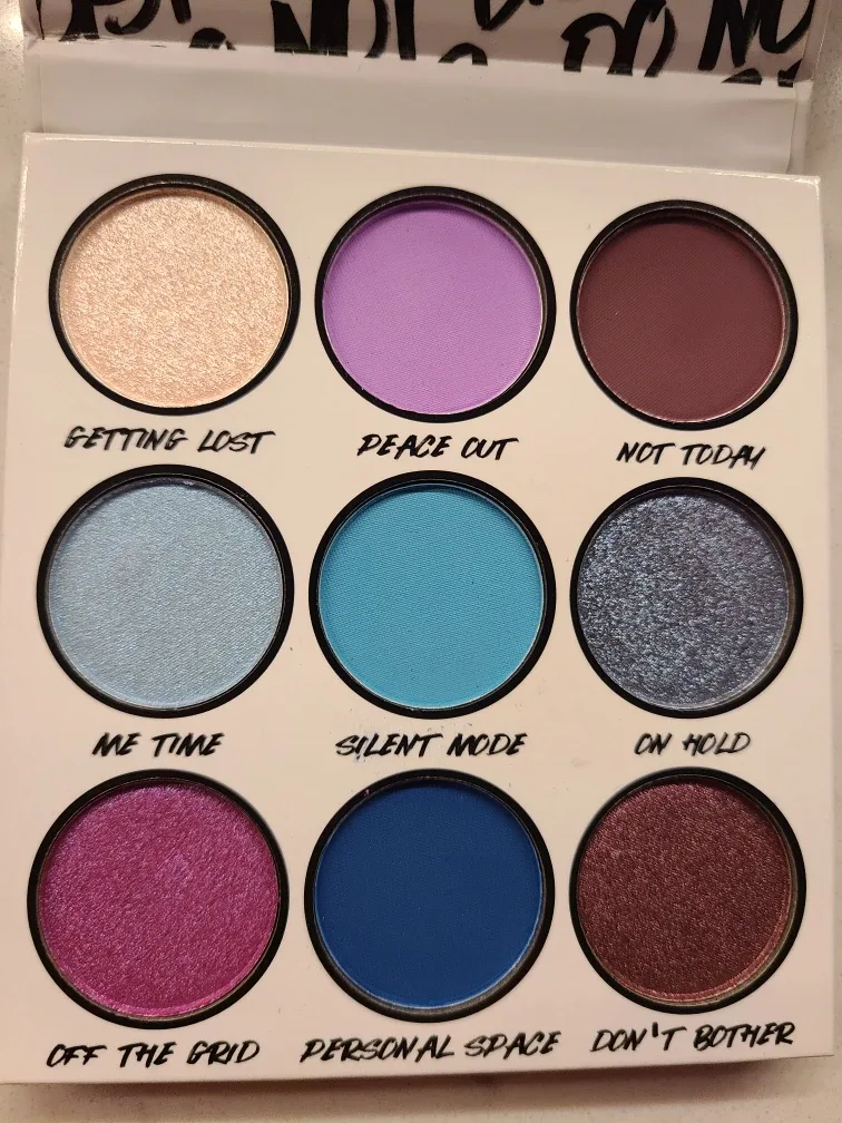 BH Cosmetics Do Not Disturb Eyeshadow Palette
