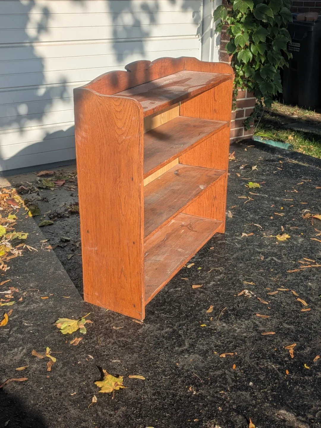 Wooden Bookcase image indicator(2)