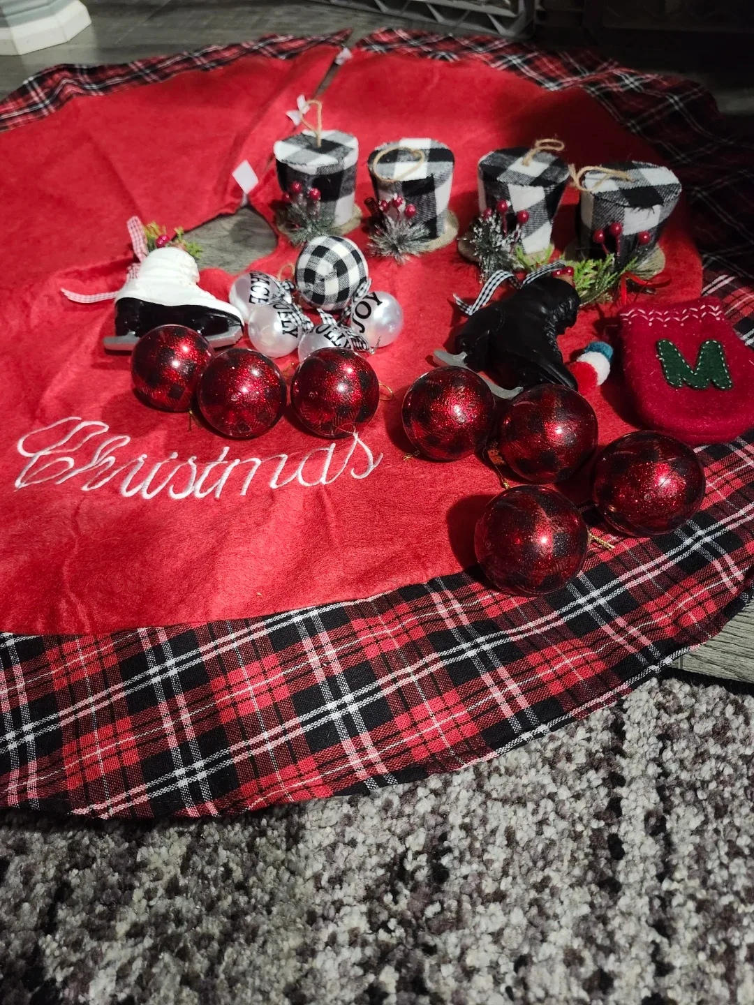 Christmas Decorations Bundle image indicator(4)