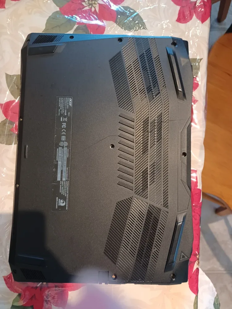 Acer Nitro 5 Gaming Laptop image indicator(4)