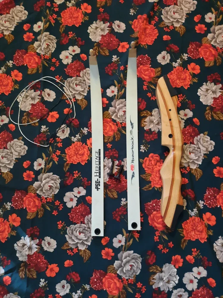 Razorback Recurve Bow image indicator(7)