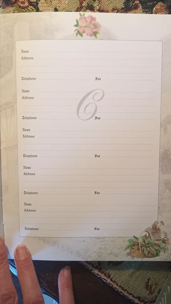 A Treasury of Country Cottages Journal image indicator(6)