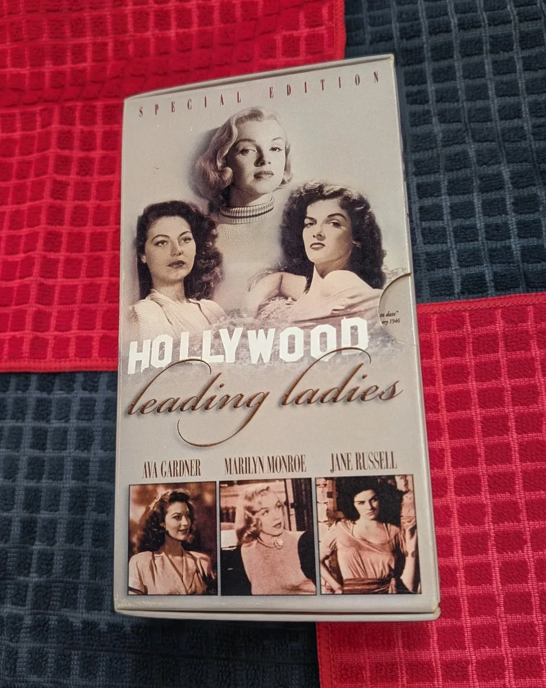 Hollywood Leading Ladies VHS Set image indicator(3)